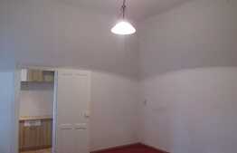 Apartament 4 camere, 120 mp, acces in curte, zona Piata Muzeului