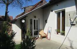 Casa cuplata, 50,4 mp utili, teren de 265 mp, zona linistita