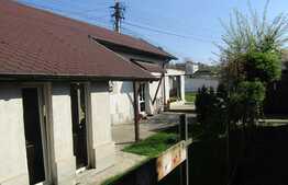 Casa cuplata, 50,4 mp utili, teren de 265 mp, zona linistita