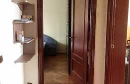 Apartament 2 camere, decomandat, 52 mp, parcare, zona Piata Cipariu