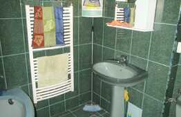 Apartament 2 camere, decomandat, 52 mp, parcare, zona Piata Cipariu