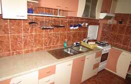 Apartament 2 camere, decomandat, 52 mp, parcare, zona Piata Cipariu