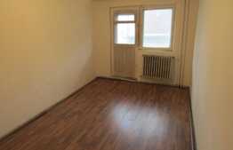 De vanzare garsoniera, 27 mp, decomandata, zona Bulevardul Muncii