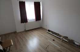 De inchiriat 2 camere, 59 mp! Balcon! Parcare! Zona strazii Florilor!