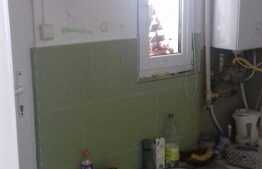  2 camere, 33 mp, imobil de tip casa, boxa, gradina, zona Autogara Beta