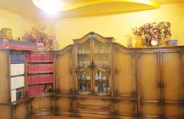 Apartament 2 camere, 80,2 mp, etaj intermediar, boxa subsol, zona Piata Unirii