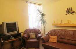 Apartament 2 camere, 80,2 mp, etaj intermediar, boxa subsol, zona Piata Unirii