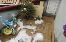 Mansarda cu 3 camere, 92 mp, 1 balcon! Parcare! Zona strazii Eroilor!