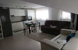 Mansarda cu 3 camere, 92 mp, 1 balcon! Parcare! Zona strazii Eroilor!