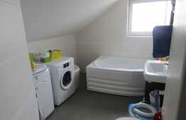 Mansarda cu 3 camere, 92 mp, 1 balcon! Parcare! Zona strazii Eroilor!