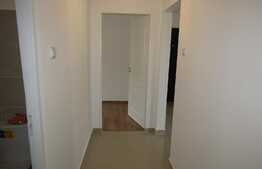 Apartament 3 camere, 65 mp, decomandat, boxa subsol, zona Casa Radio