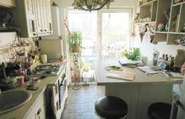 Vrei sa locuiesti mai aproape de natura? Apartament cu 2 camere, 62 mp, decomandat, parcare, zona strazii Campului