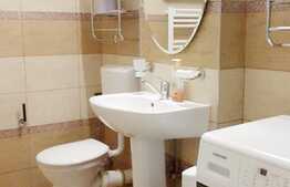 Apartament 2 camere, 75,5 mp, decomandat, boxa subsol, zona Hotel Premier