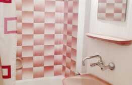 Garsoniera 29 mp, etaj intermediar, zona strazii Parang