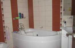 Apartament cu 2 camere, 80 mp,parcare,  nisa, zona Complex Sportiv Gheorgheni