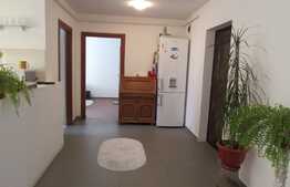 De vanzare 3 camere, 64 mp! 2 locuri de parcare cu CF! Zona strazii Eroilor!