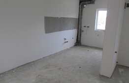 Duplex cu 4 camere, 120 mp, teren de 200 mp! Zona de case!