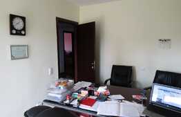 4 camere, 136 mp, etaj intermediar, terasa 40 mp, garaj, zona Parcul Rozelor