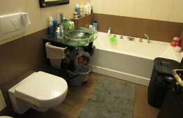 Apartament 2 camere, 67 mp, decomandat, garaj, terasa, zona Parcul Rozelor