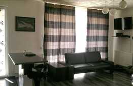 2 camere de vanzare, 55 mp, situat in zona strazii Eroilor.