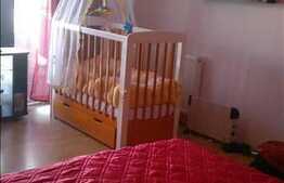 2 camere de vanzare, 55 mp, situat in zona strazii Eroilor.