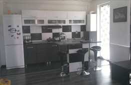 2 camere de vanzare, 55 mp, situat in zona strazii Eroilor.