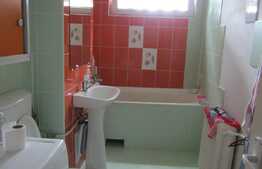 Apartament 3 camere, 65 mp, decomandat, boxa la subsol, zona Piata Flora