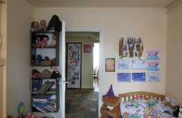 Apartament 3 camere, 65 mp, decomandat, boxa la subsol, zona Piata Flora