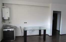 Apartament 3 camere, 65 mp! Parcare! Zona strazii  Eroilor!