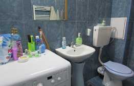 Vanzare apartament 2 camere, 42 mp! Zona strazii Florilor!