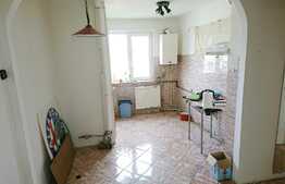 4 camere, 78,9 mp, decomandat, parcare, boxa subsol, zona strazii Parang