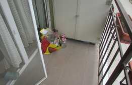 De vanzare apartament 2 camere, decomandat, 49 mp! Zona strazii Florilor!