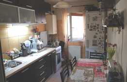 De vanzare apartament 2 camere, decomandat, 49 mp! Zona strazii Florilor!