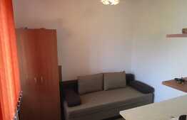 De vanzare garsoniera, 11 mp, etaj intermediar, zona Interservisan