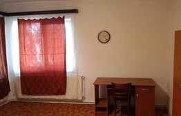 De vanzare garsoniera, 37 mp, decomandata, boxa la subsol, zona Stadion CFR