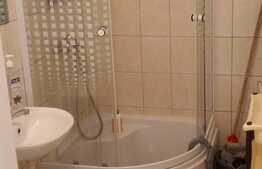 De vanzare garsoniera, 37 mp, decomandata, boxa la subsol, zona Stadion CFR