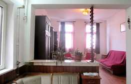 Casa cuplata, 110 mp utili, teren 130 mp, front 12 ml, zona centrala