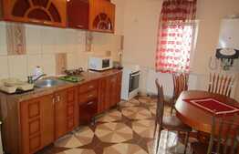 Apartament, 3 camere, 68 mp, decomandat, garaj, zona Kaufland