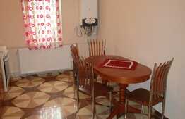 Apartament, 3 camere, 68 mp, decomandat, garaj, zona Kaufland