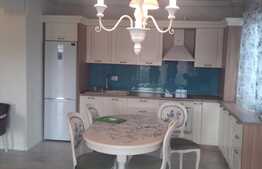 Apartament 3 camere, 71 mp, garaj, zona strazii Alverna