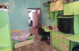 Apartament de vanzare 3 camere, 64 mp! Parcare! Zona strazii Tineretului!