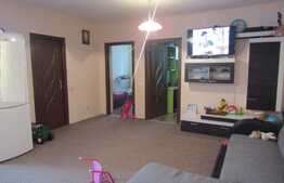 Apartament de vanzare 3 camere, 64 mp! Parcare! Zona strazii Tineretului!