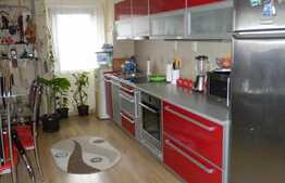 Apartament 4 camere, 91 mp, decomandat, zona strazii Nicolae Titulescu