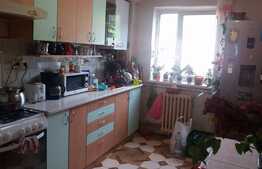 De vanzare apartament 3 camere, 65,21 mp, decomandat, zona Coloane
