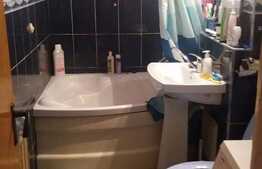 De vanzare apartament 3 camere, 65,21 mp, decomandat, zona Coloane