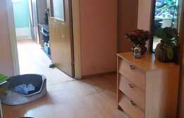 De vanzare apartament 3 camere, 65,21 mp, decomandat, zona Coloane