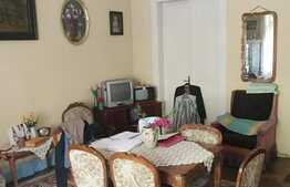 Apartament 3 camere, 117 mp, decomandat, boxa subsol, zona strazii Horea