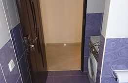 Apartament 3 camere, 67 mp, decomandat, 2 boxe la subsol, zona Sirena