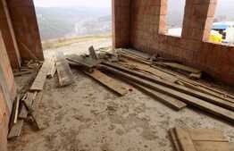 Casa individuala cu 4 camere, 160 mp utili, teren de 350 mp! Zona Vivo!