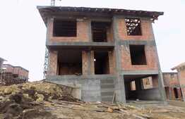 Casa individuala cu 4 camere, 160 mp utili, teren de 350 mp! Zona Vivo!